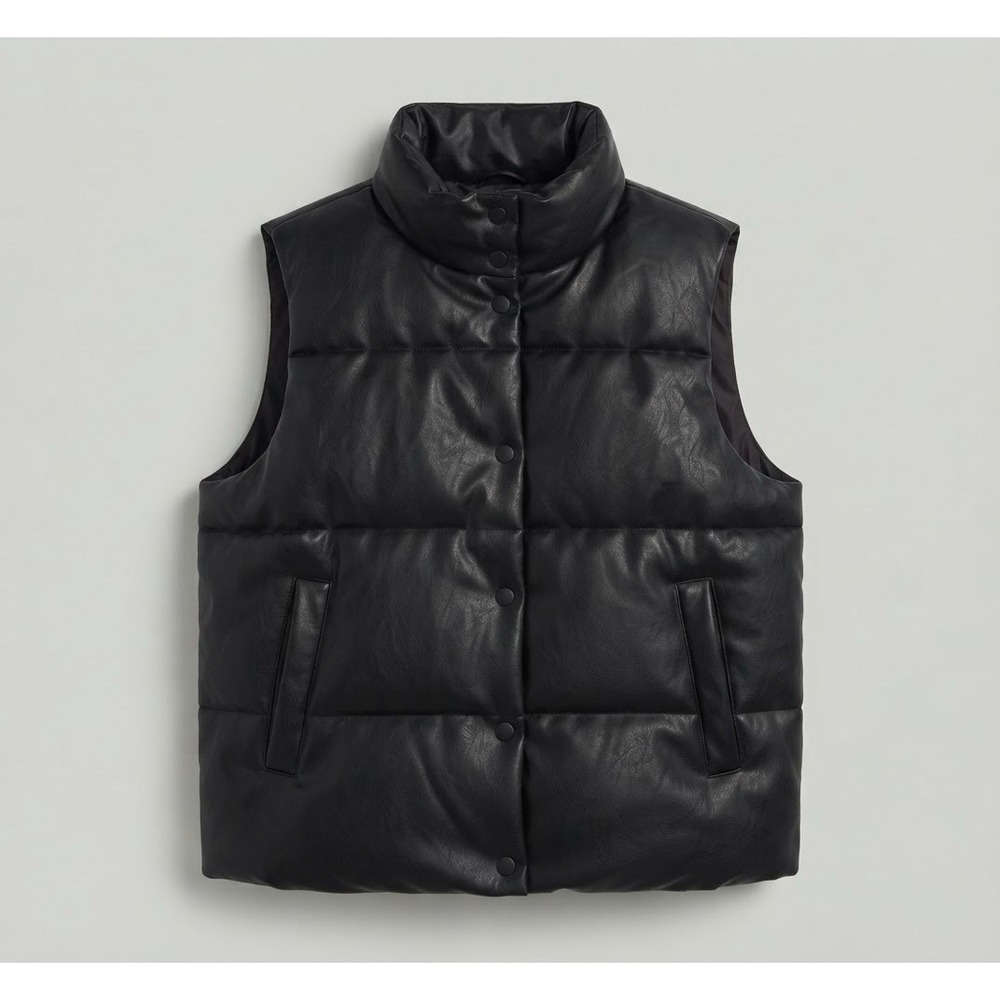 Old Navy Black Faux Leather Puffer Vest Size XL Stand Collar Zip/Snap